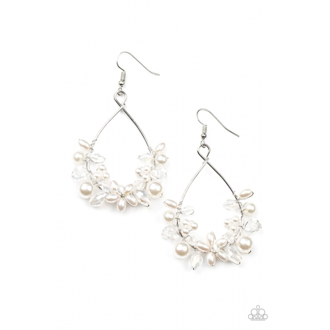 Marina Banquet - White Earrings